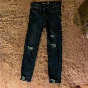 I am selling ripped jeans